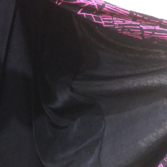 CM Shapes Twisted Knot One Piece Blouse - Picture 6 of 7